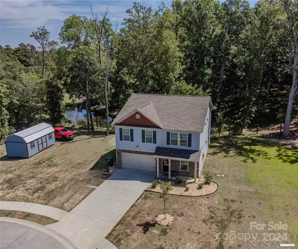 3048 Wild Turkey DR, Effingham, SC 29541