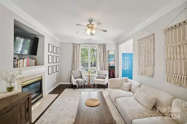 Charlotte, NC 28269,11819 Winter Pine LN