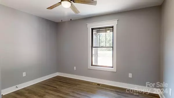 Lawndale, NC 28090,104 Big Hill RD