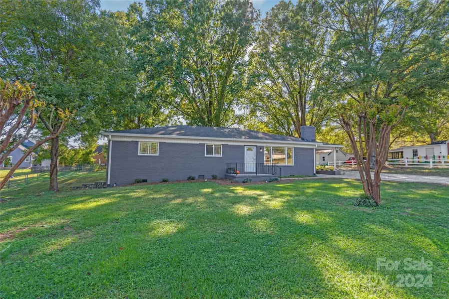 335 Davidson HWY, Concord, NC 28027