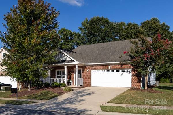 2485 Bergamot ST, Tega Cay, SC 29708