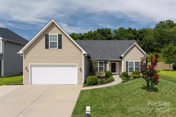 95 Badin DR, Fletcher, NC 28732