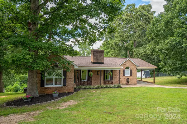 506 Plantation DR,  Kings Mountain,  NC 28086