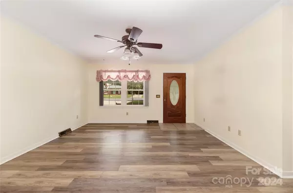 Rockwell, NC 28138,214 Ruth ST