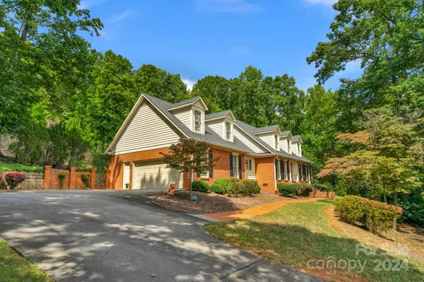 Cramerton, NC 28032,118 Cramer Mountain Woods RD