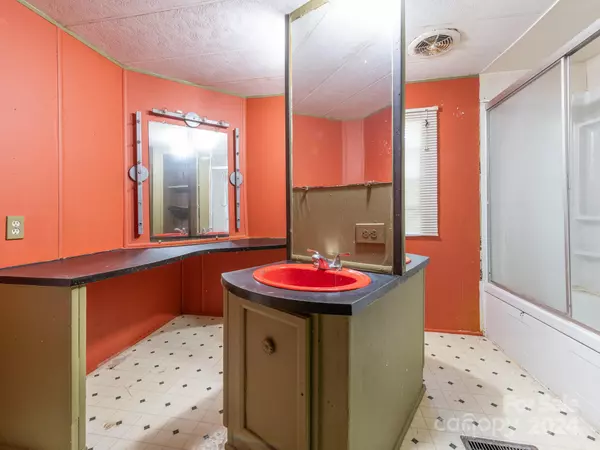 Dallas, NC 28034,2118 Hillcrest RD