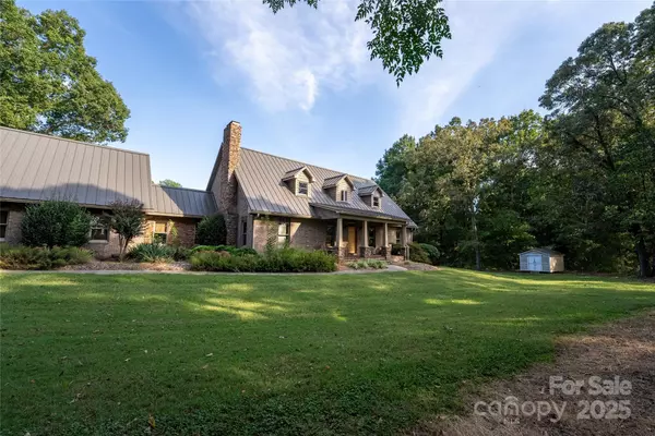 Shelby, NC 28150,1235 Bob Falls DR