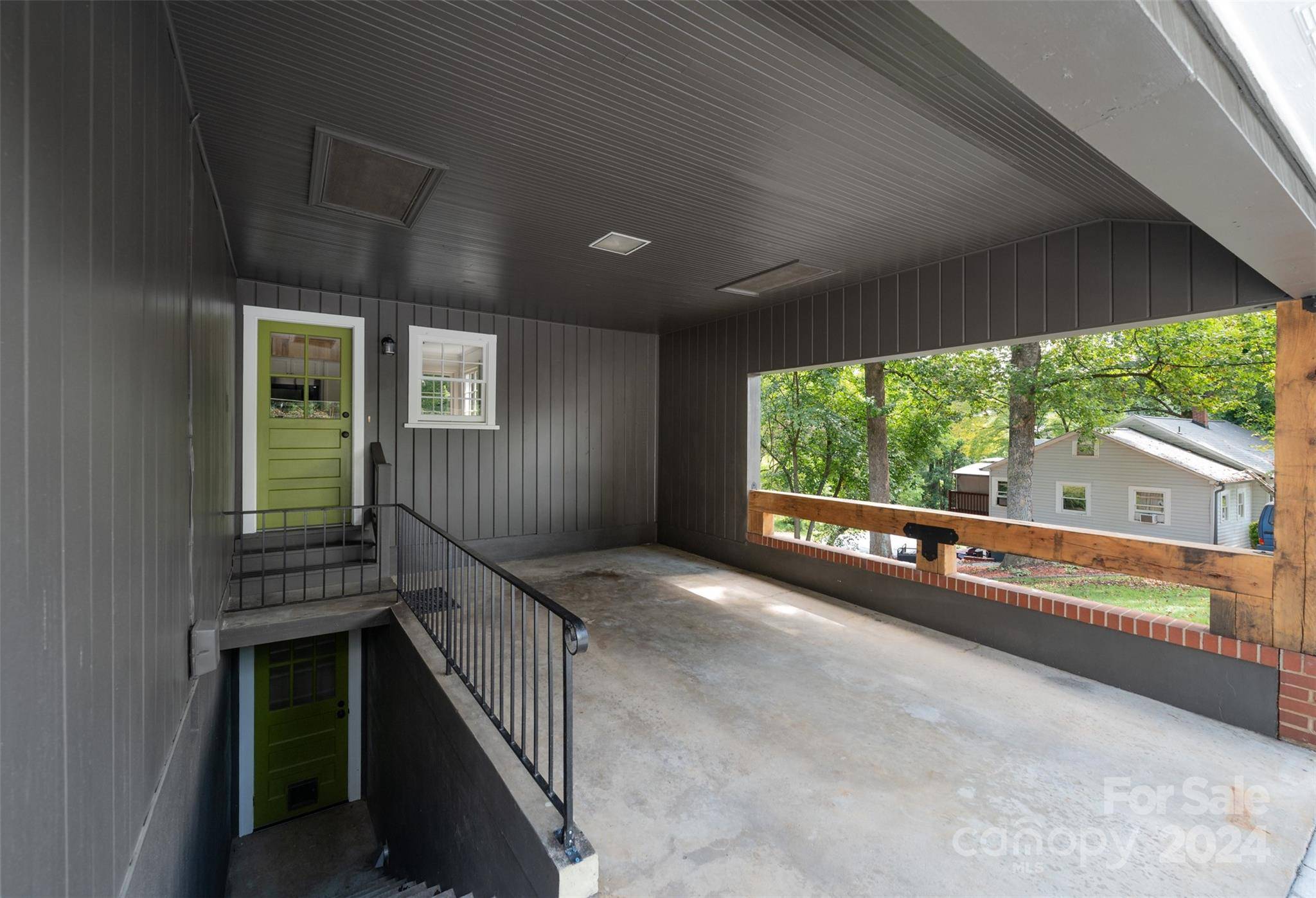 Lenoir, NC 28645,419 Maple DR NW