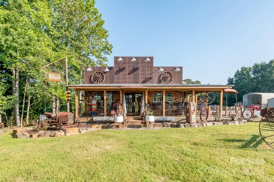 5067 E Dixon BLVD, Kings Mountain, NC 28086