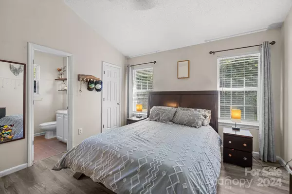 Charlotte, NC 28216,4340 Frank Vance RD