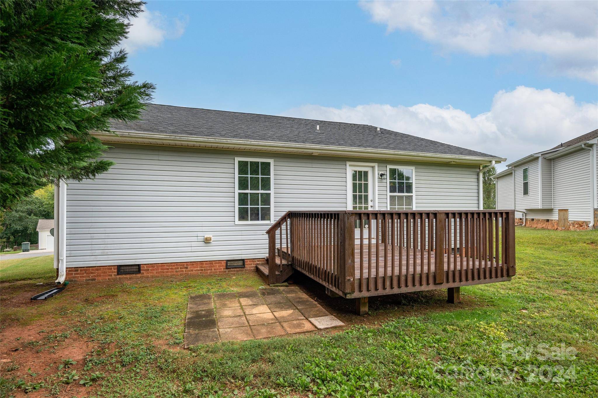 Conover, NC 28613,1533 Farmington Hills DR