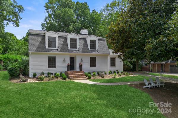 3201 Cloverfield RD, Charlotte, NC 28211