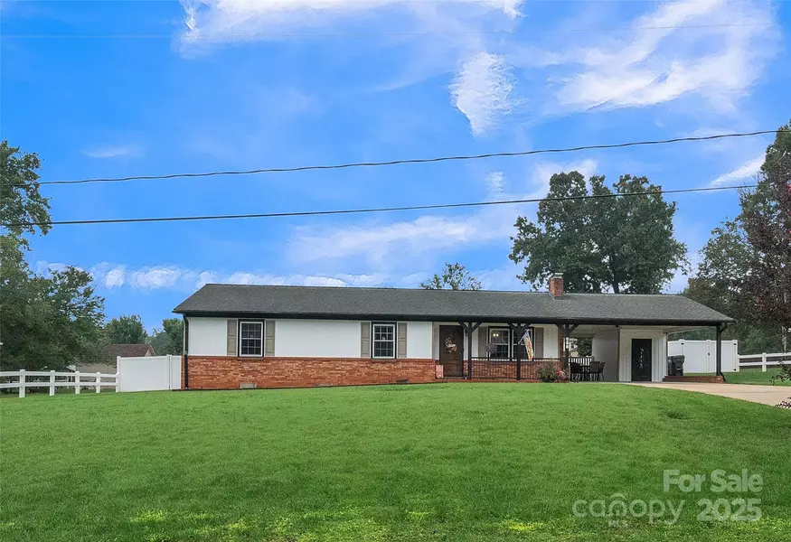 192 Dunlap LOOP, Statesville, NC 28625