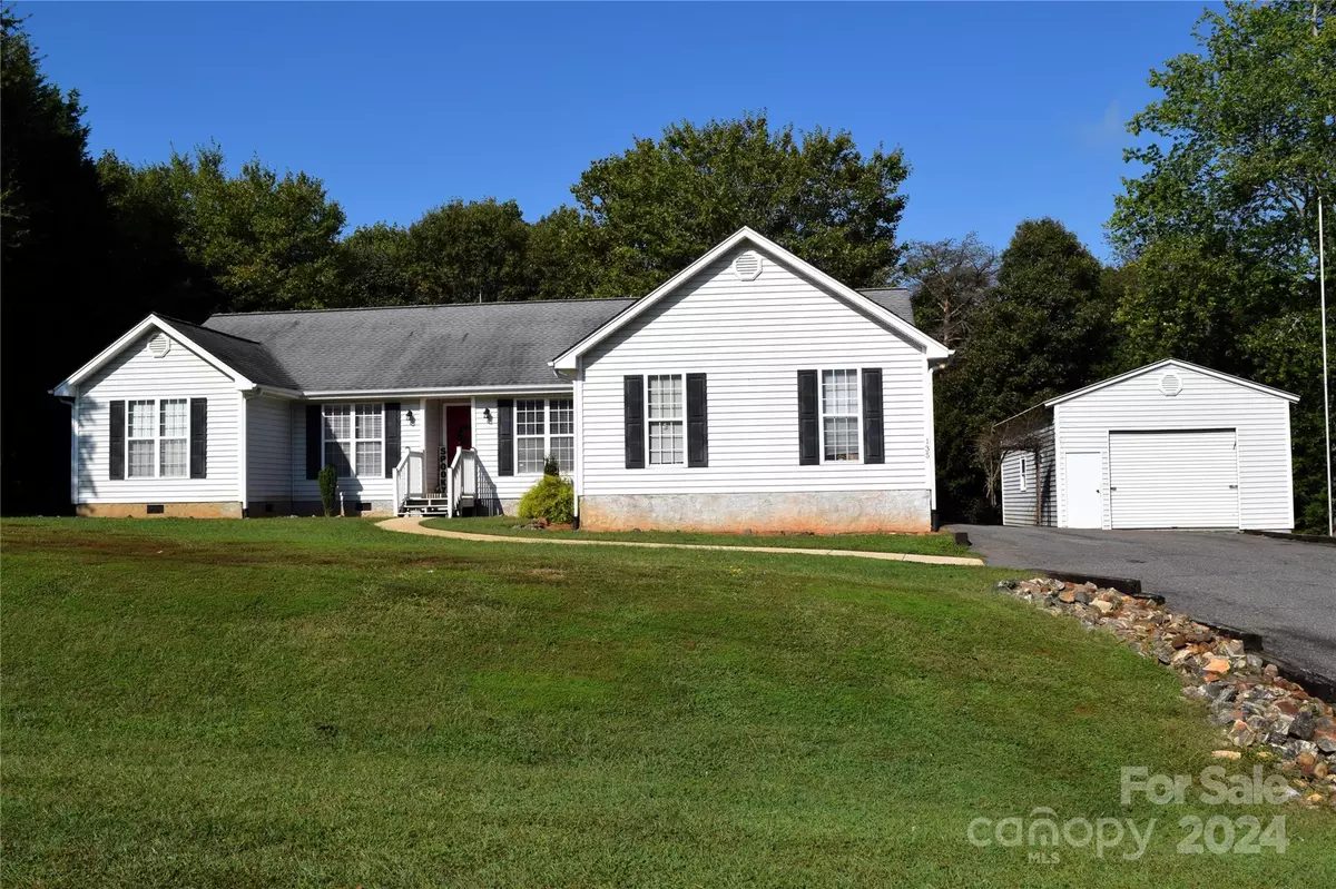 Statesville, NC 28677,135 Brandywine LOOP