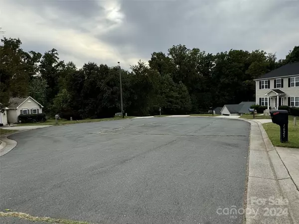 Winston Salem, NC 27127,1640 Stoneshire CT