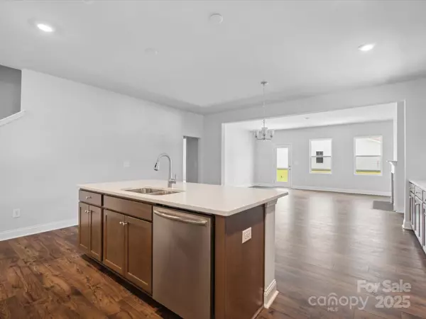 Wingate, NC 28174,1051 Bull Dog LN