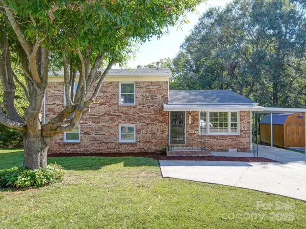 Gastonia, NC 28052,624 Newcastle RD