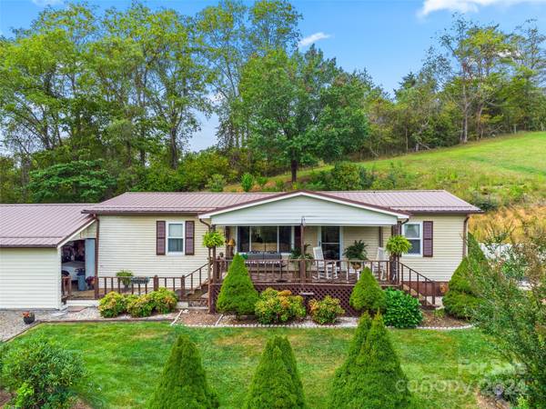 Burnsville, NC 28714,173 Deer Trail LN