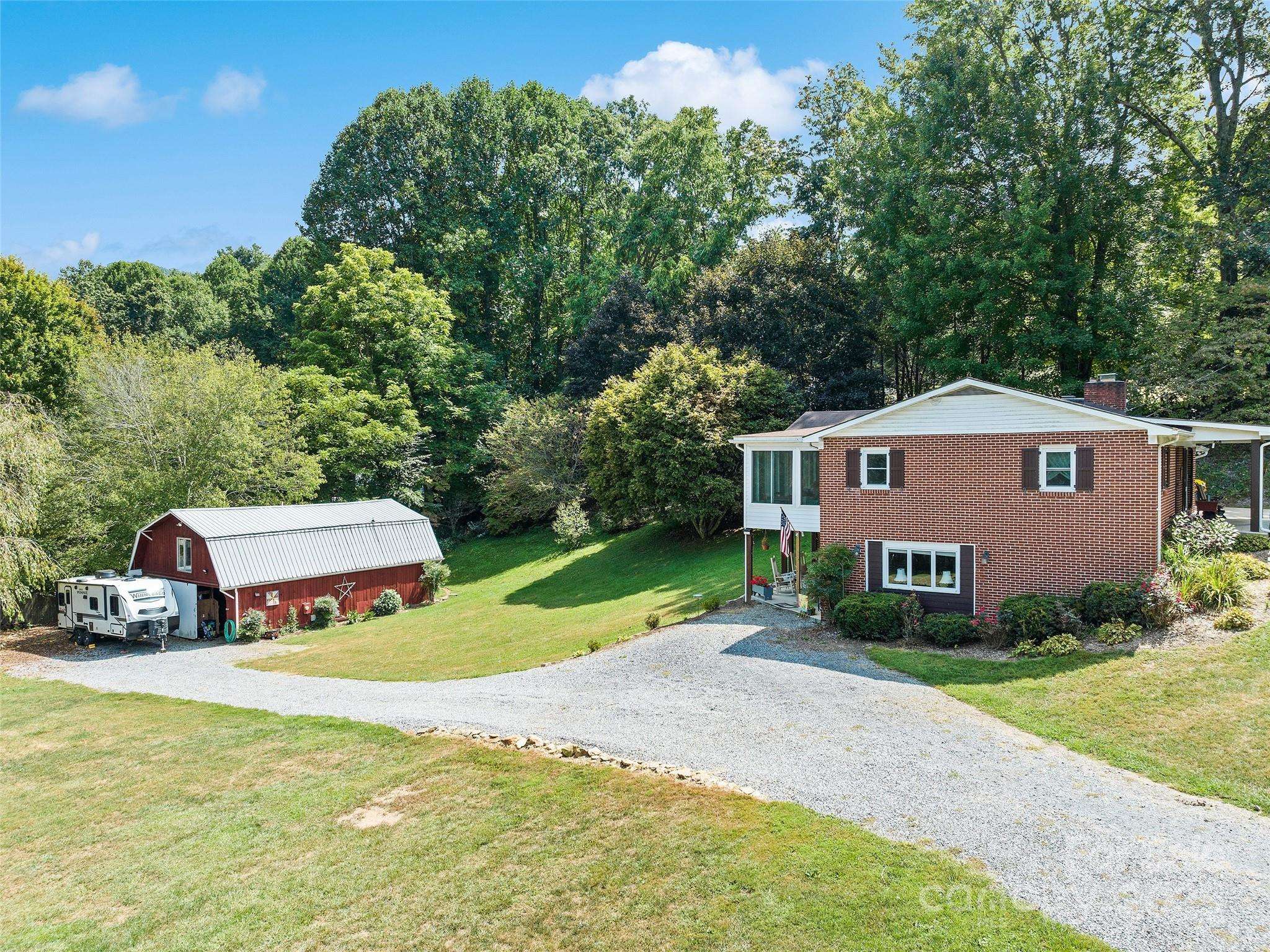 Waynesville, NC 28786,45 Boulder DR