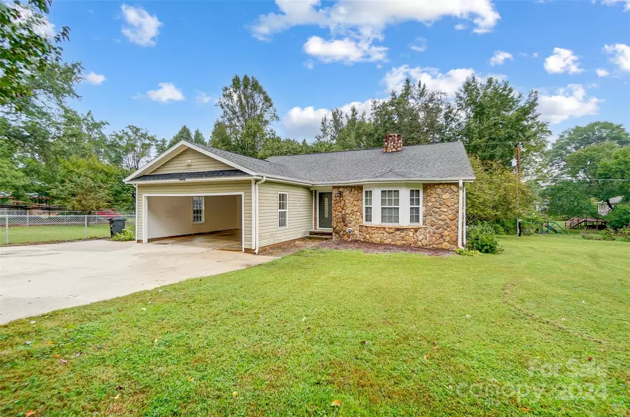 106 Hunter CT, Kings Mountain, NC 28086