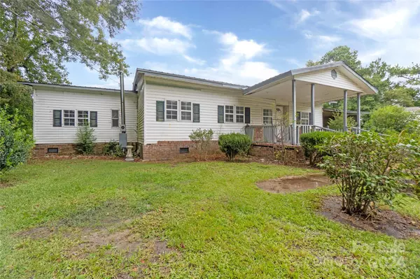 Edward, NC 27806,23581 NC 33 HWY E