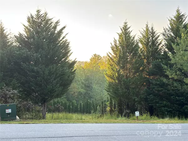 1890 Cypress TRL #CB30, Lenoir, NC 28645