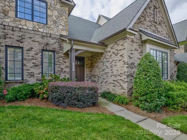 Charlotte, NC 28226,6133 Fletcher CIR