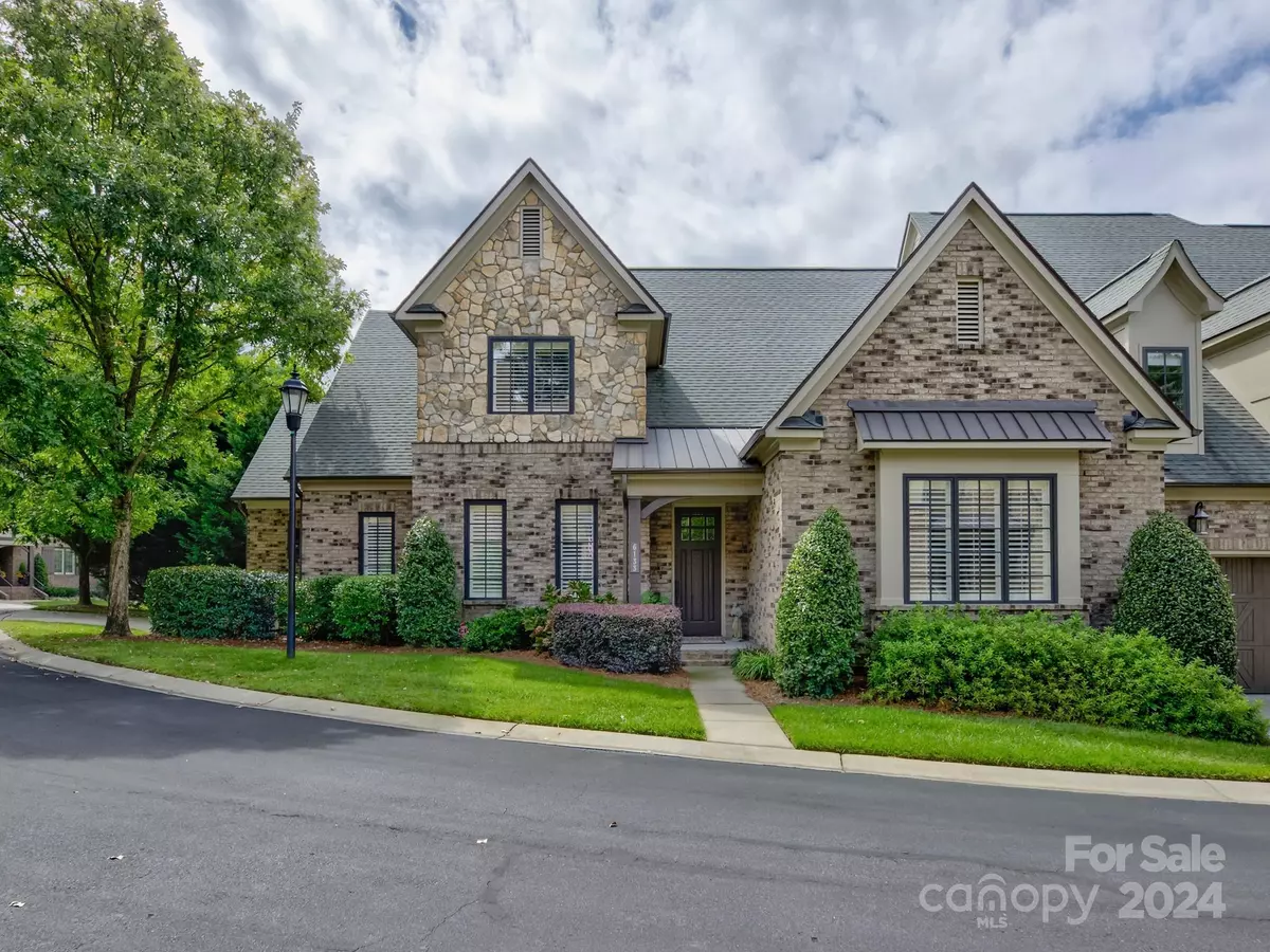 Charlotte, NC 28226,6133 Fletcher CIR