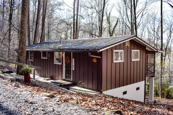 Bryson City, NC 28713,939 Bear Cove CIR