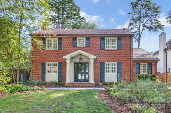 633 Cherokee RD, Charlotte, NC 28207