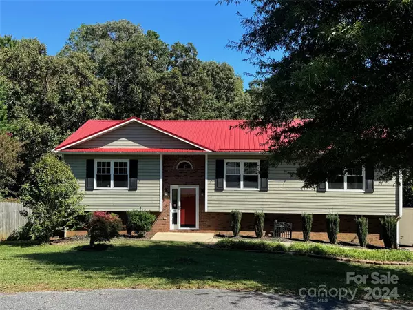 Hudson, NC 28638,1740 Acorn AVE