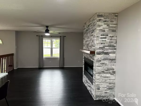 Hudson, NC 28638,1740 Acorn AVE