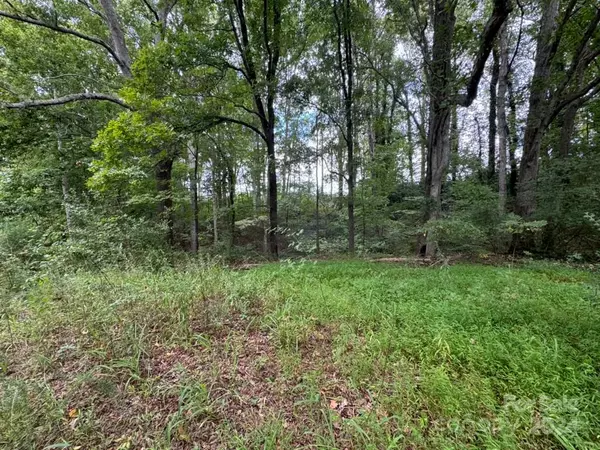 Hickory, NC 28602,525 15th AVE SE