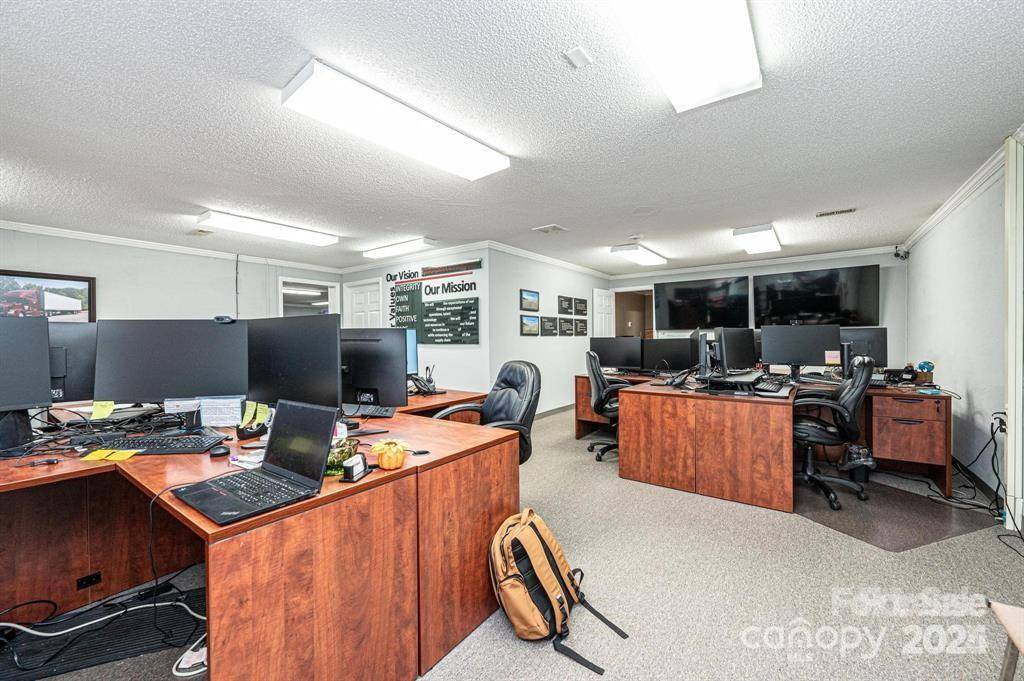 Granite Falls, NC 28630,4136 Hickory BLVD