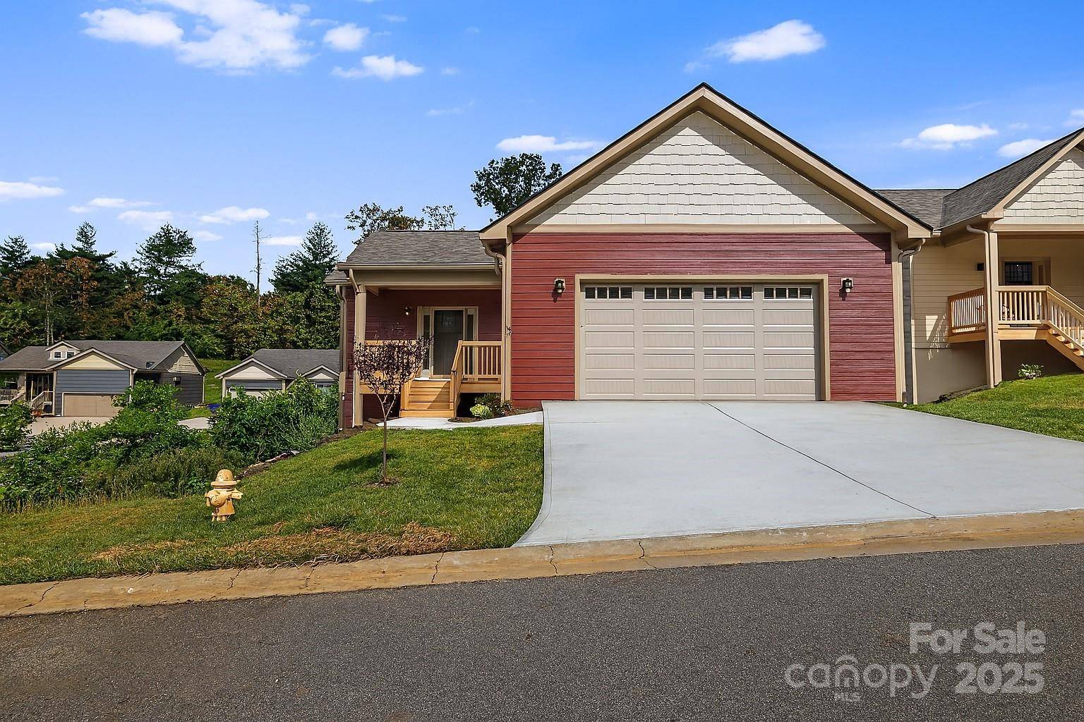 83 Loftin ST, Weaverville, NC 28787
