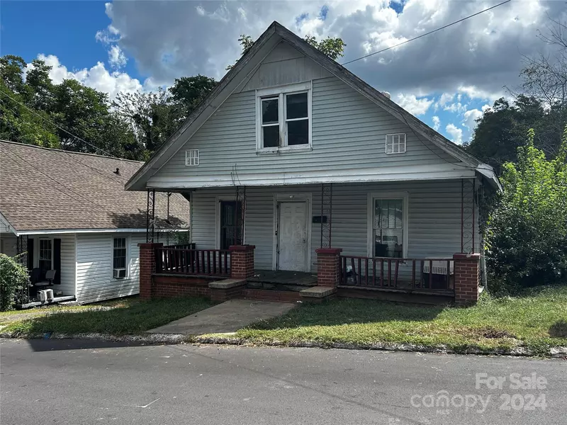 317 S West ST, Salisbury, NC 28144