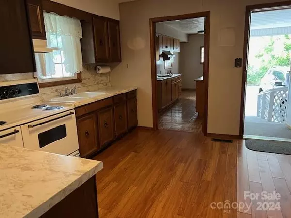 Old Fort, NC 28762,76 Mountain View ANX