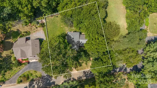 Waynesville, NC 28786,545 Blink Bonny DR