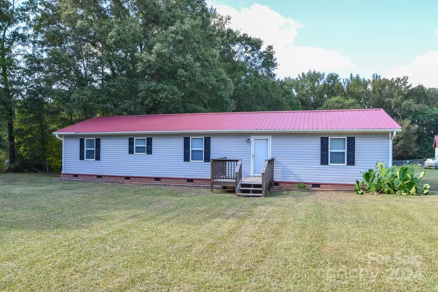 68 Robert Funderburk RD, Pageland, SC 29728