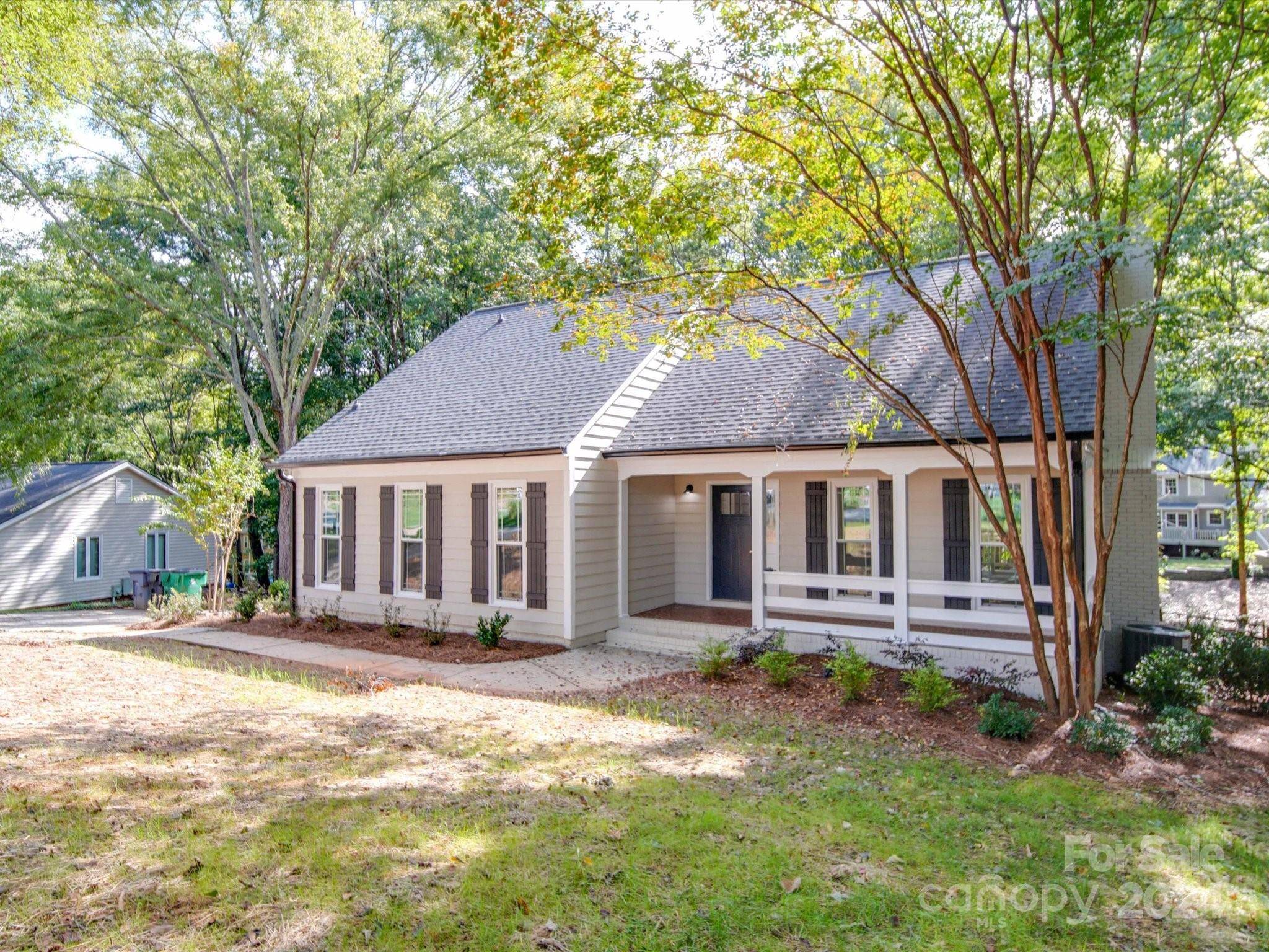 329 Pine Creek DR, Charlotte, NC 28270