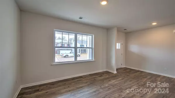 Asheville, NC 28804,818 Adelston LN