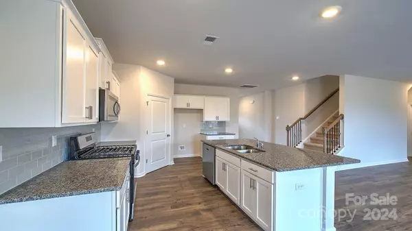 Asheville, NC 28804,818 Adelston LN