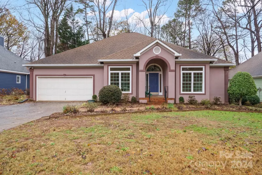 9101 New Oak LN, Huntersville, NC 28078