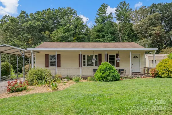 67 Poteat Street EXT, Fletcher, NC 28732