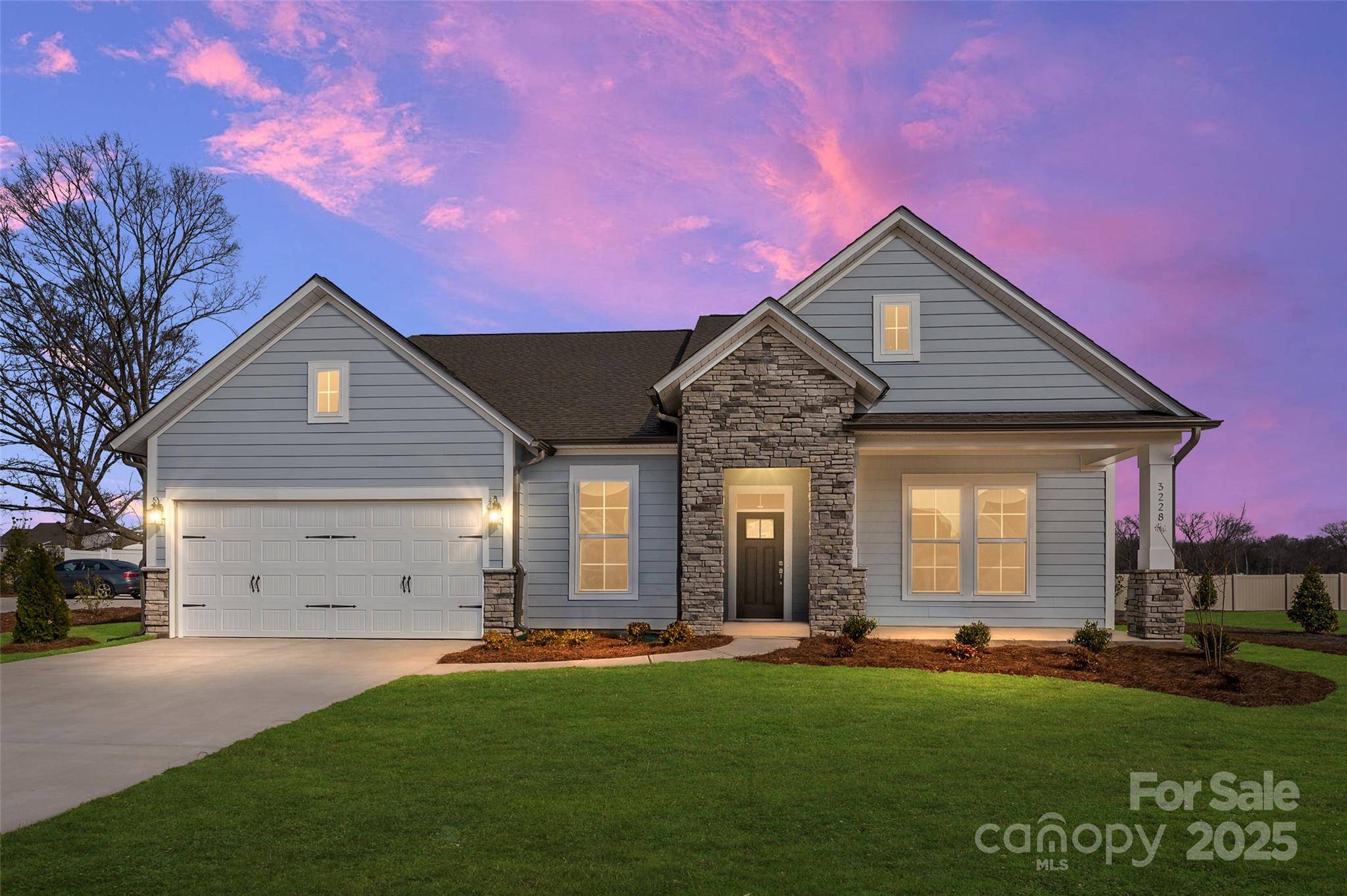 3228 Gavin LN, Harrisburg, NC 28075