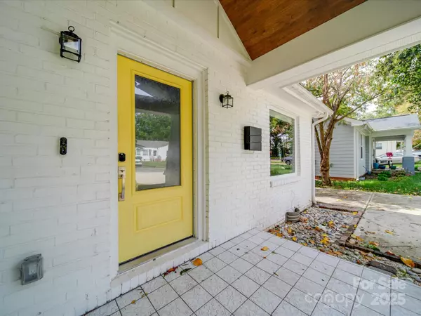 Charlotte, NC 28208,1517 Kimberly RD