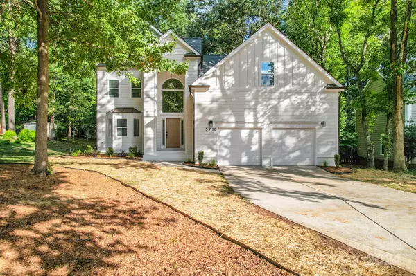 5710 Stream Ridge DR, Charlotte, NC 28269