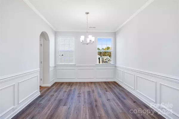 Troutman, NC 28166,284 Hamptons Cove RD