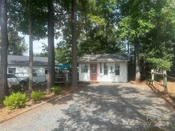 Mount Gilead, NC 27306,104 Overland TRL