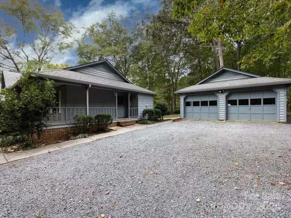 Matthews, NC 28104,5908 Indian Brook DR